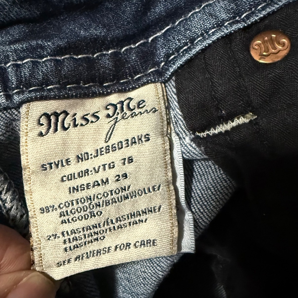 Miss Me Jeans - Picture 3 of 7